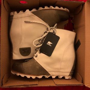 Sorel Premium 1964 Wedges - Sz 8.5 NWT